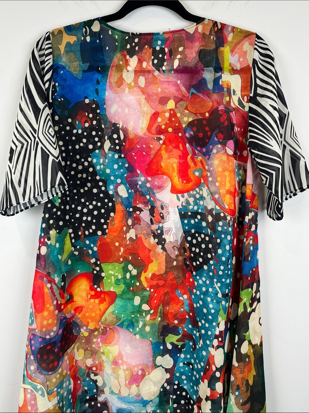 Amma Made in LA Colorful Abstract Print Sheer Scoop Neck Tunic Top Size XS - Picture 7 of 8